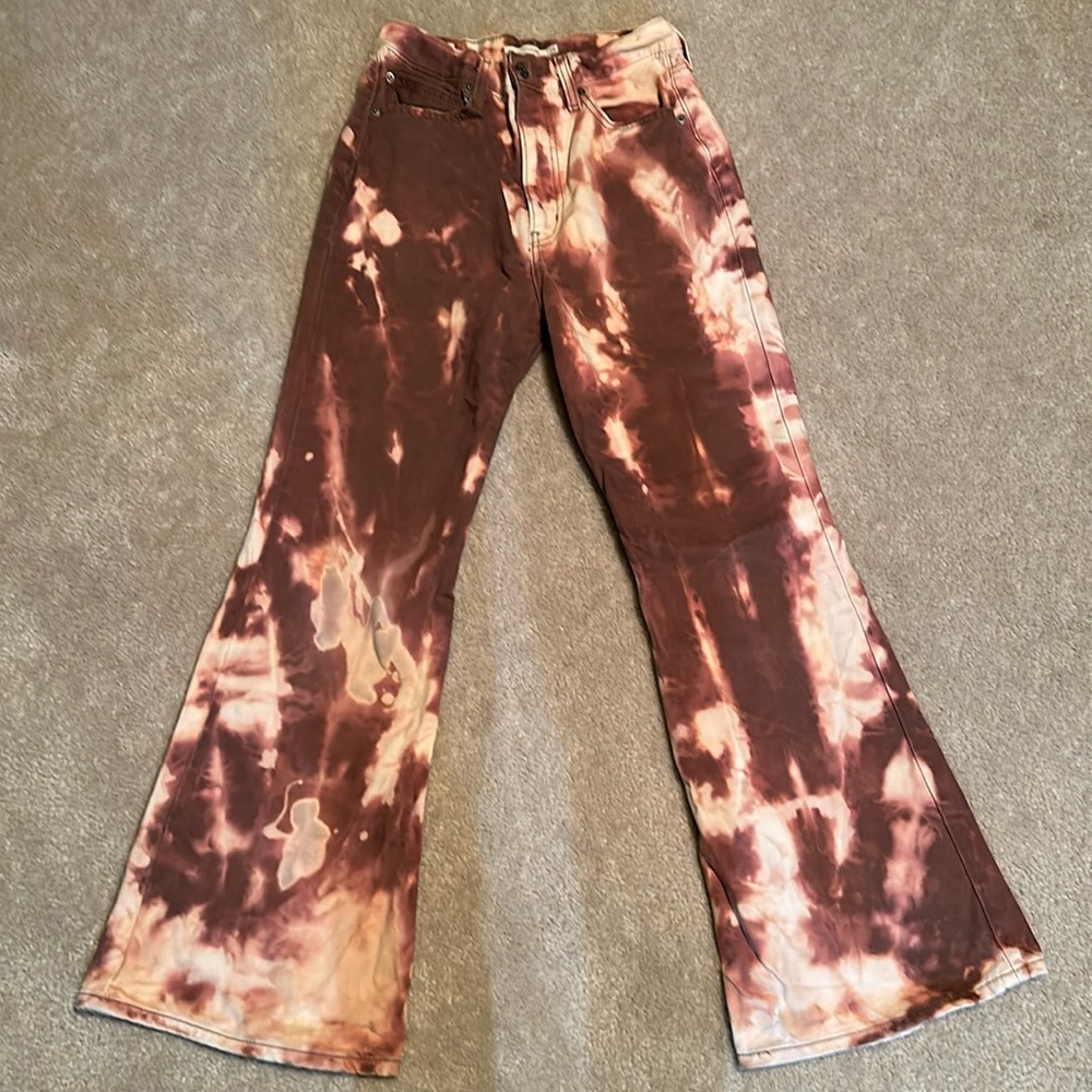 Levi’s tie-dye jeans